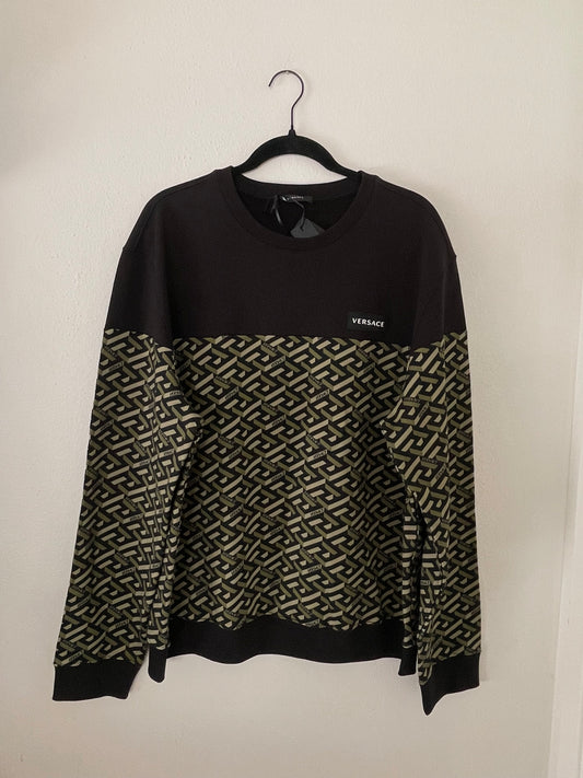 VERSACE UNISEX SWEATER SIZE XL