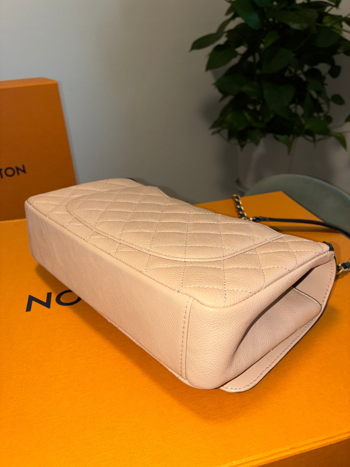 CHANEL QUILTED CC FILIGREE FLAP BAG