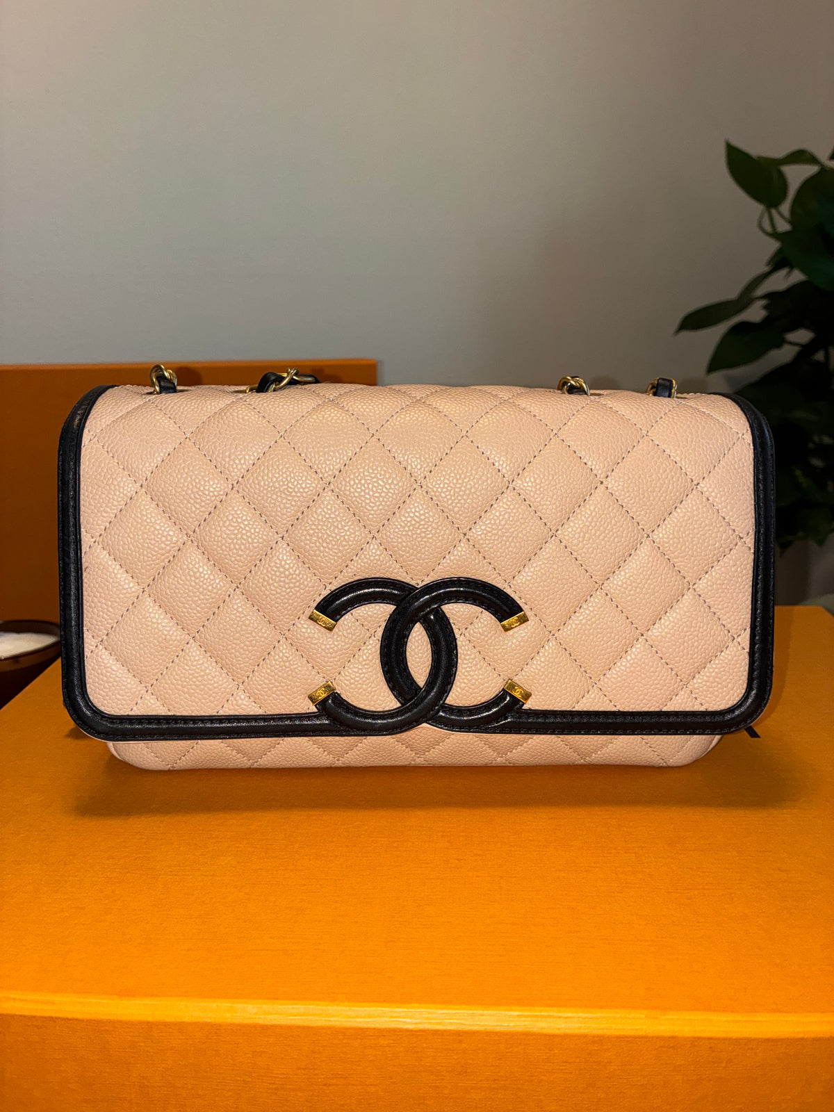 CHANEL QUILTED CC FILIGREE FLAP BAG