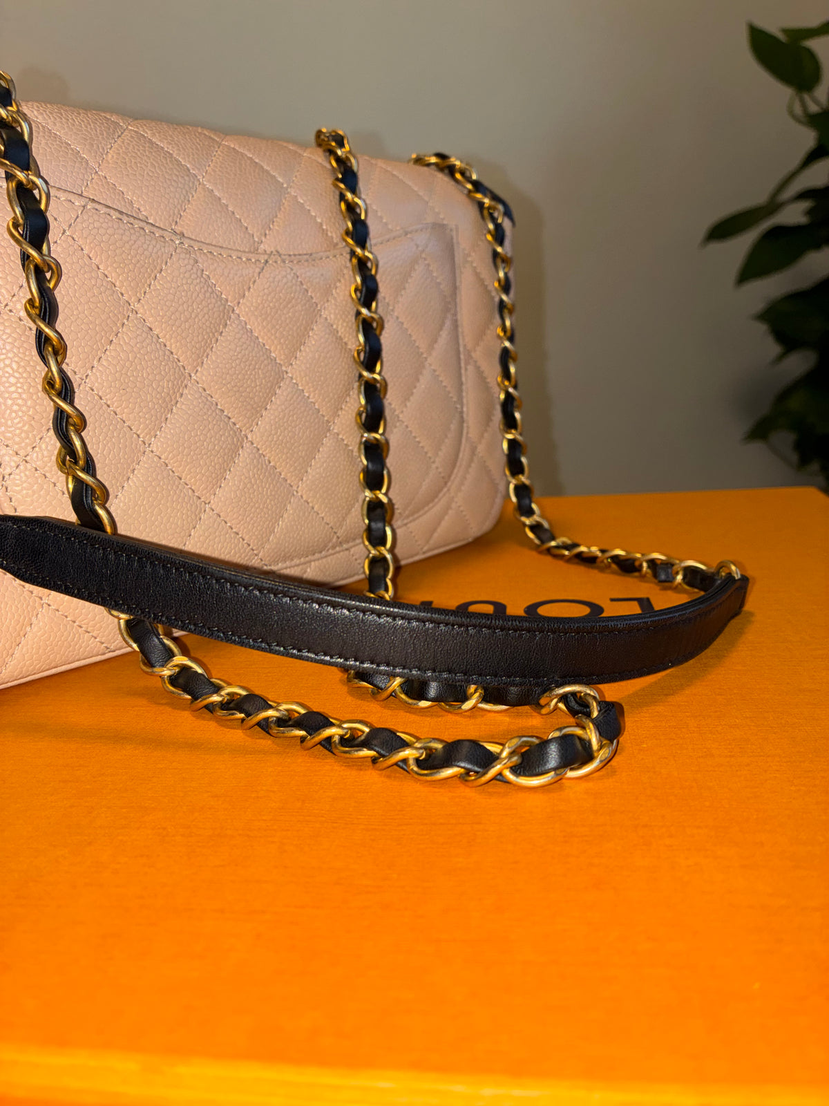 CHANEL QUILTED CC FILIGREE FLAP BAG