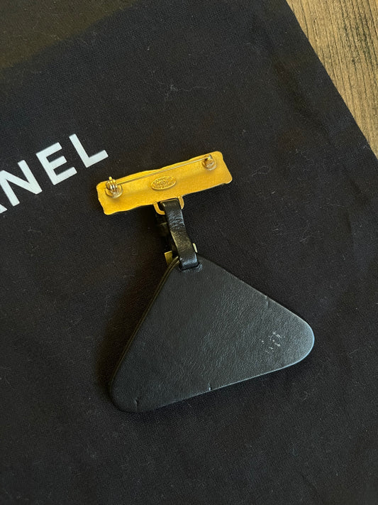 RARE VINTAGE BLACK AND GOLD CHANEL BROOCH