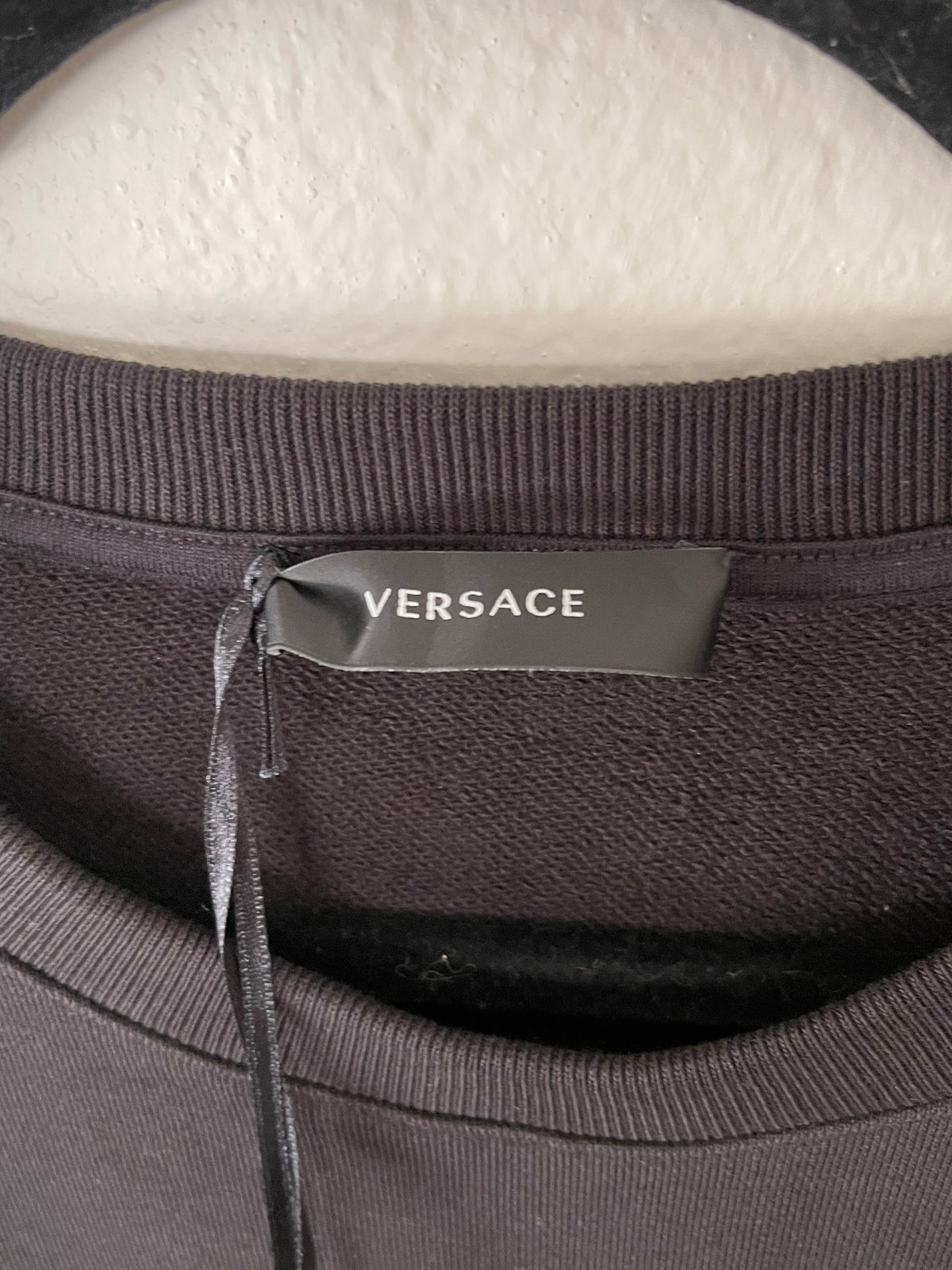 VERSACE UNISEX SWEATER SIZE XL